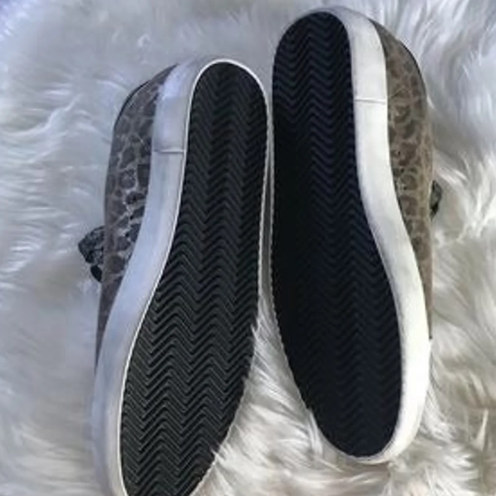 Sam Edelman's Leopard low-top sneakers - Picture 4 of 7